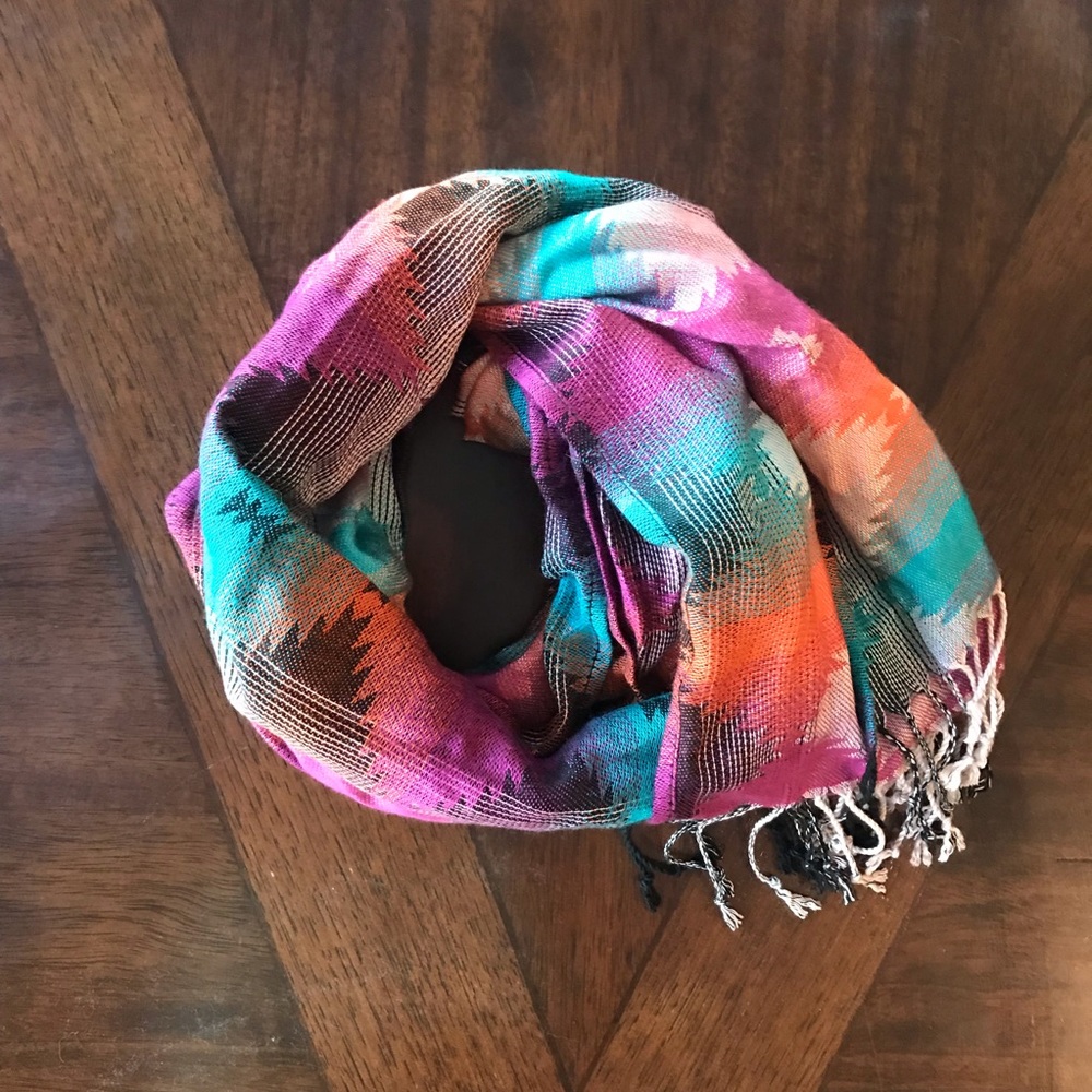 Gorgeous Aztec print scarf! Never been worn!